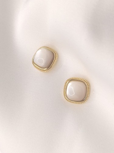  Kolczyki srebrne pozłacane kwadraty z masą perłową