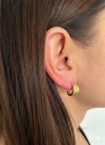 Kolczyki srebrne pozłacane półokrągłe ze strukturą