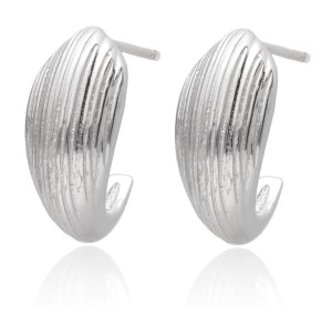 Kolczyki srebrne półokrągłę ze strukturą