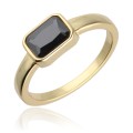Pierścionek srebrny pozłacany z prostokątną czarną cyrkonią